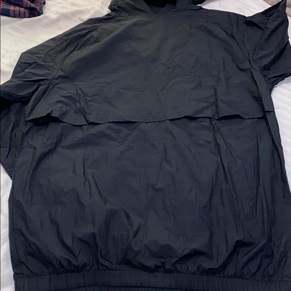 Men’s champion wind breaker - Picture 3 of 3